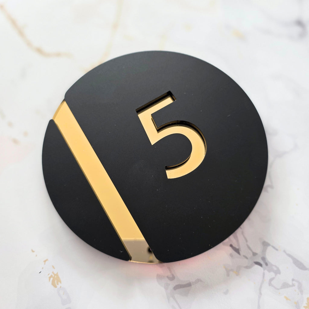 Modern Floating House Sign: Gold Acrylic Numbers on Black Perspex Plaque for Contemporary Homes